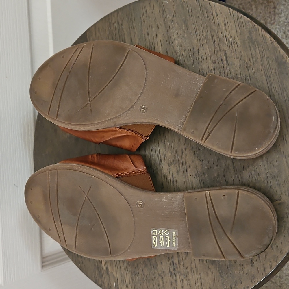 Miz Mooz | Women's Leather Tan Knotted Sandals. Leather. - Picture 5 of 10